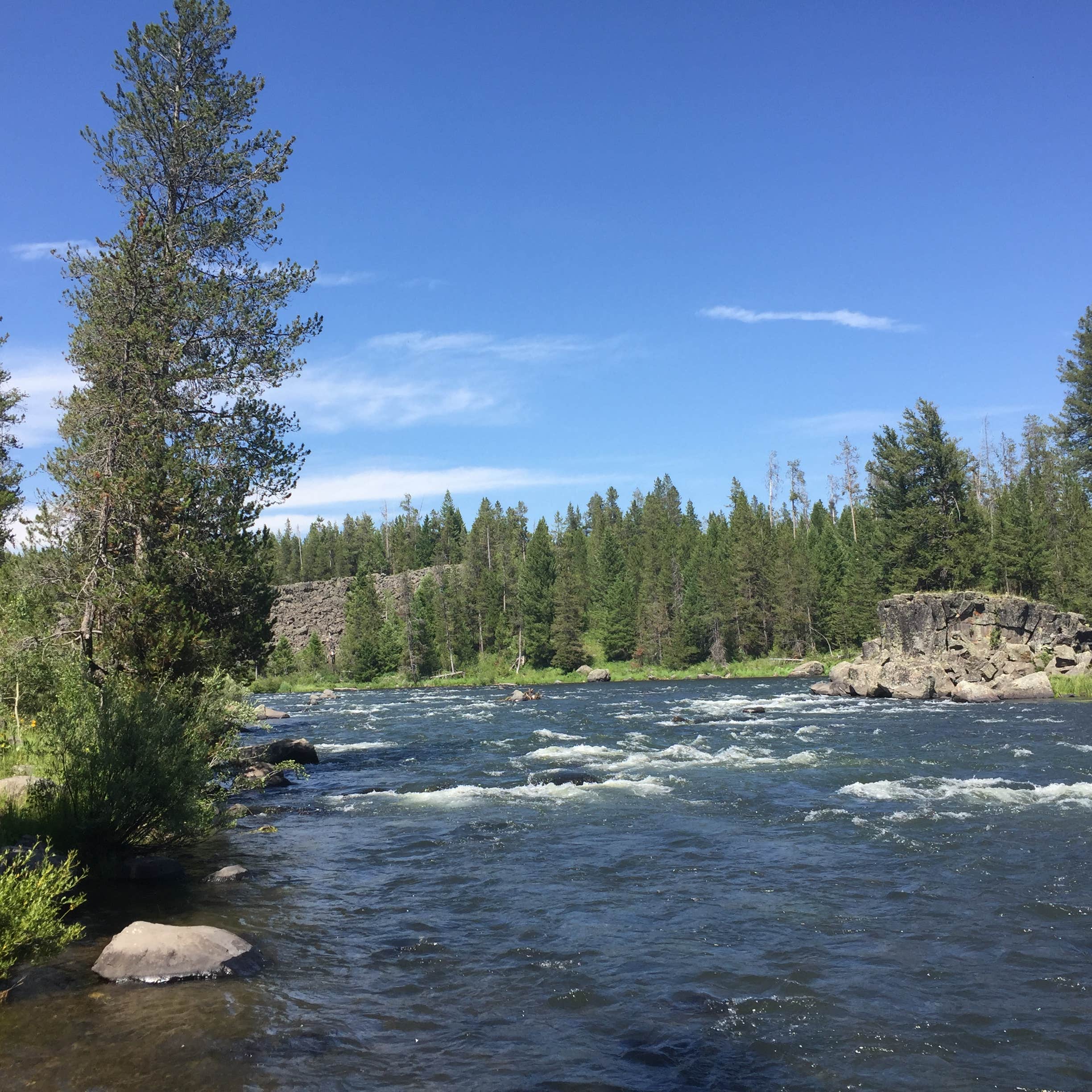 Idaho Riverside Campground: Where the River Meets Your Adventure