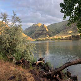 Indian Creek Campground — Lake Owyhee State Park