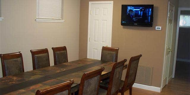 Camper submitted image from Leisure Landing RV Park