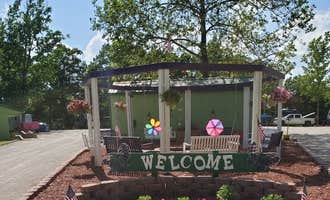 Camping near Edge of the Woods RV Park and Campground: Peddlers RV Park, Cassville, Missouri