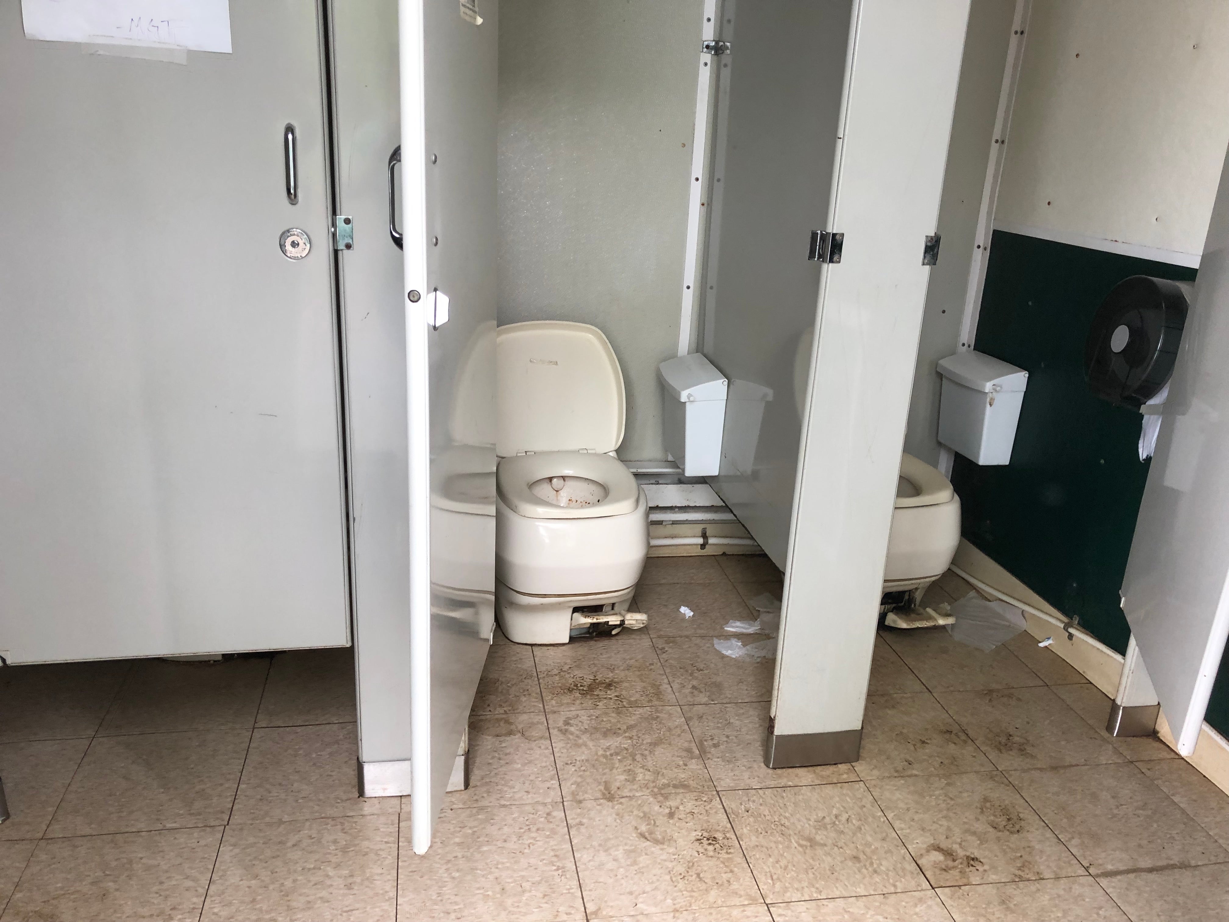 Disgusting bathrooms