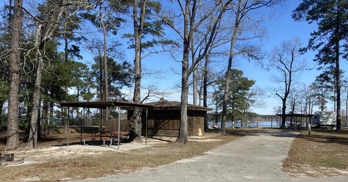 COE Sam Rayburn Reservoir Twin Dikes Park
