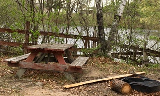 Camping near Sebeka Public Park and Campground: Andersons Crossing, Horton, Minnesota