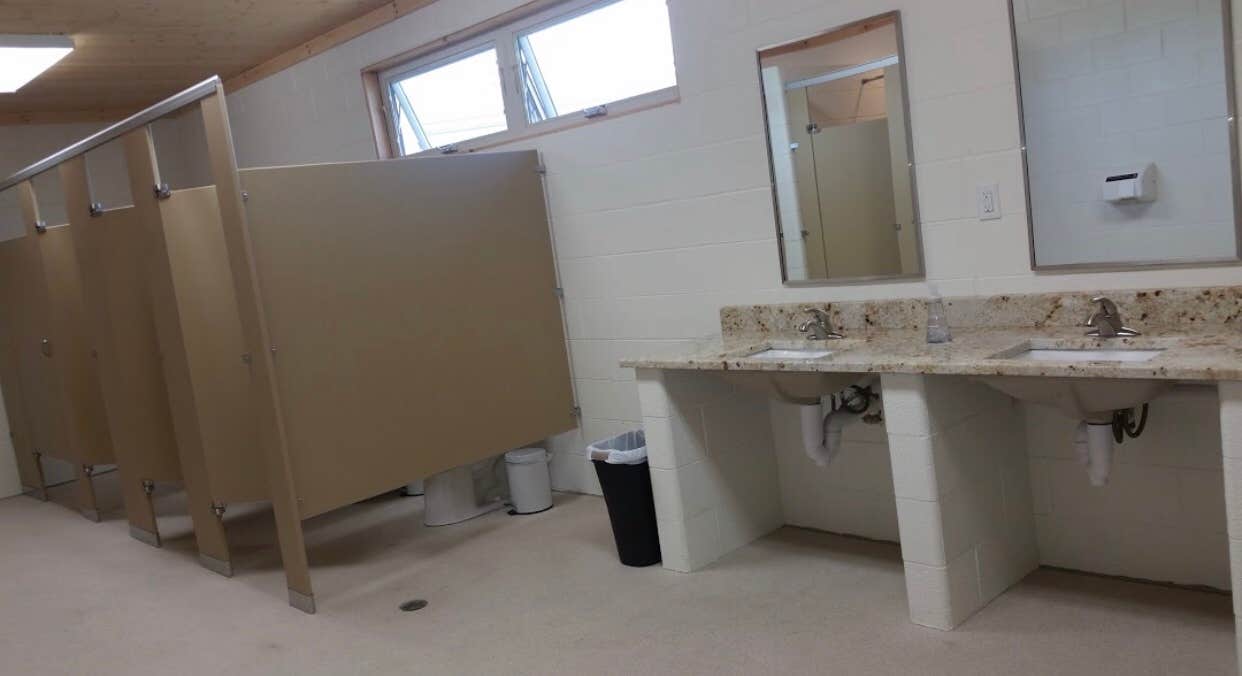 Camping near Allendale-West Grand Rapids KOA: Eastpointe RV Resort, Spring Lake, Michigan