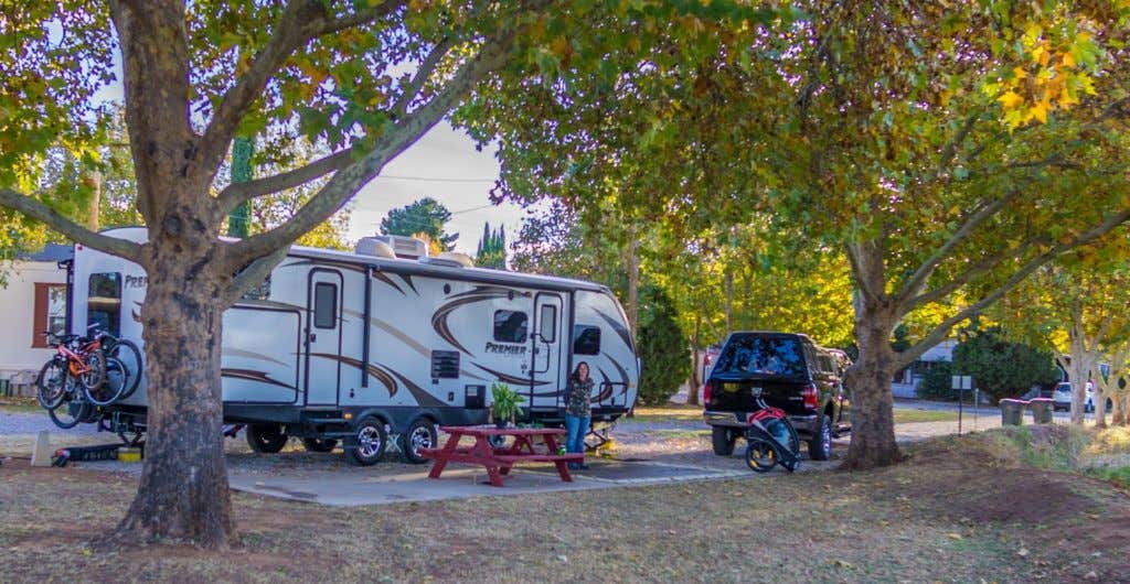 Camper submitted image from Thunderbird Mobile Home & RV Park - 1