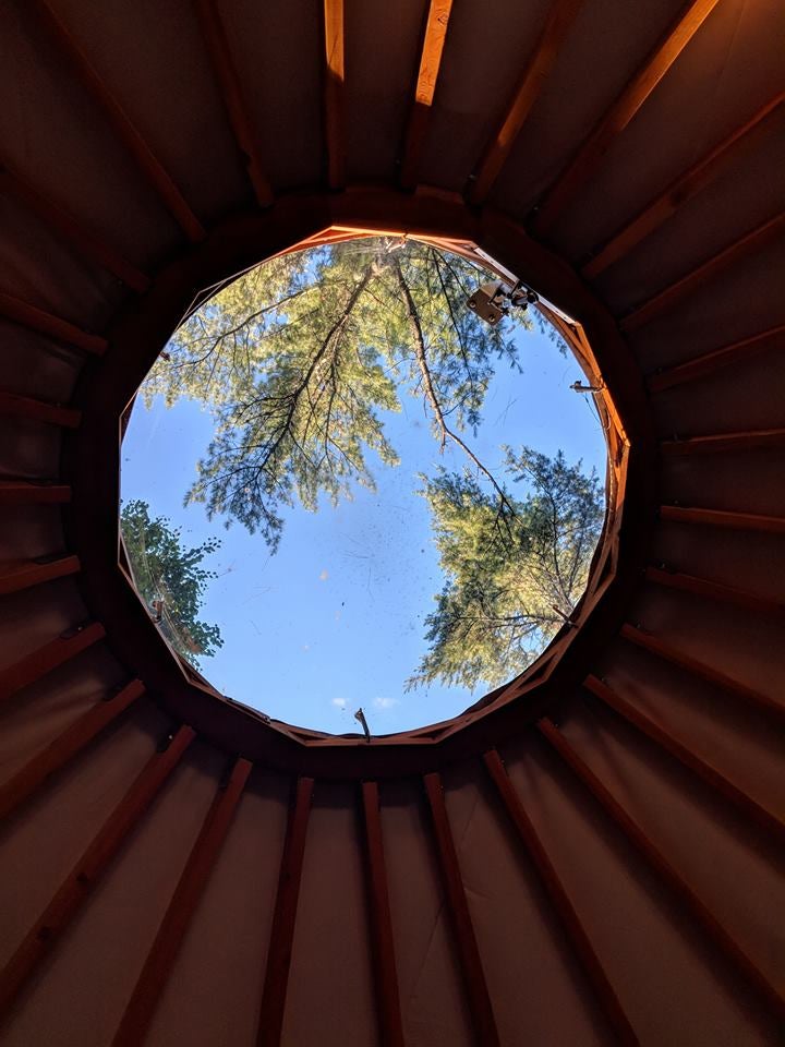 Roof ventilation in yurt