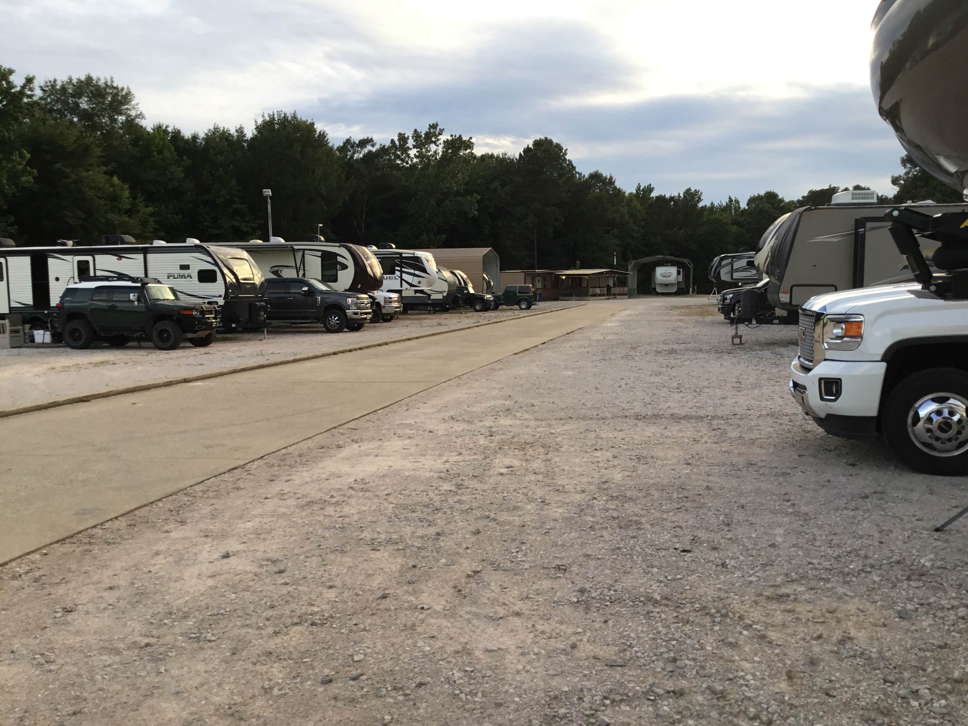 Camping near Wild Piney Escape: Sabine River RV Resort, Mansfield, Louisiana