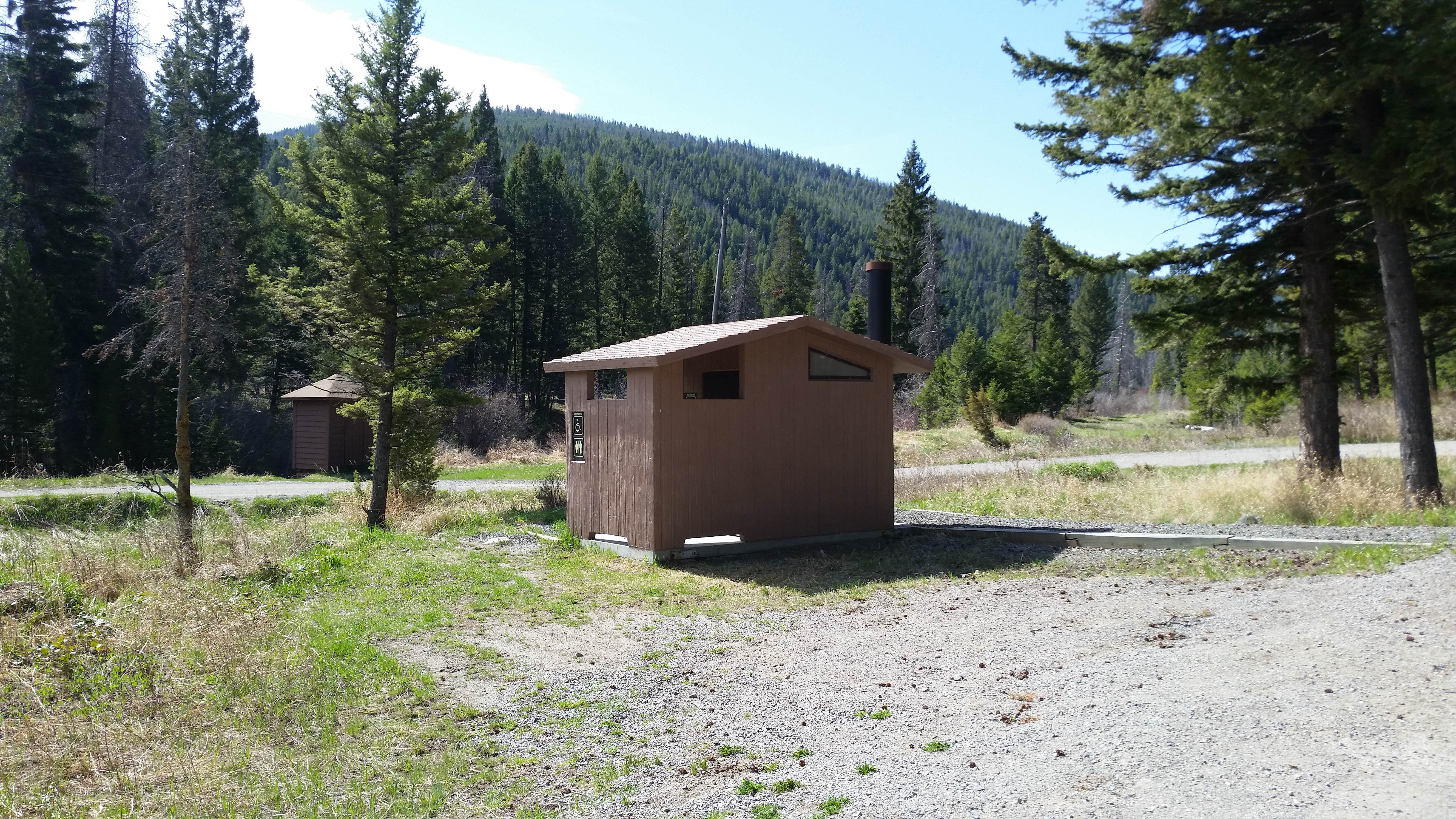 Escape to Montana's Wilderness: Moose Creek Campground, Your Gateway to Adventure