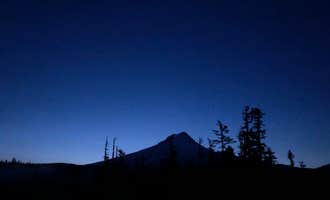 Camping near Alpine: Bennet Pass Trailhead/Sno Park, Government Camp, Oregon