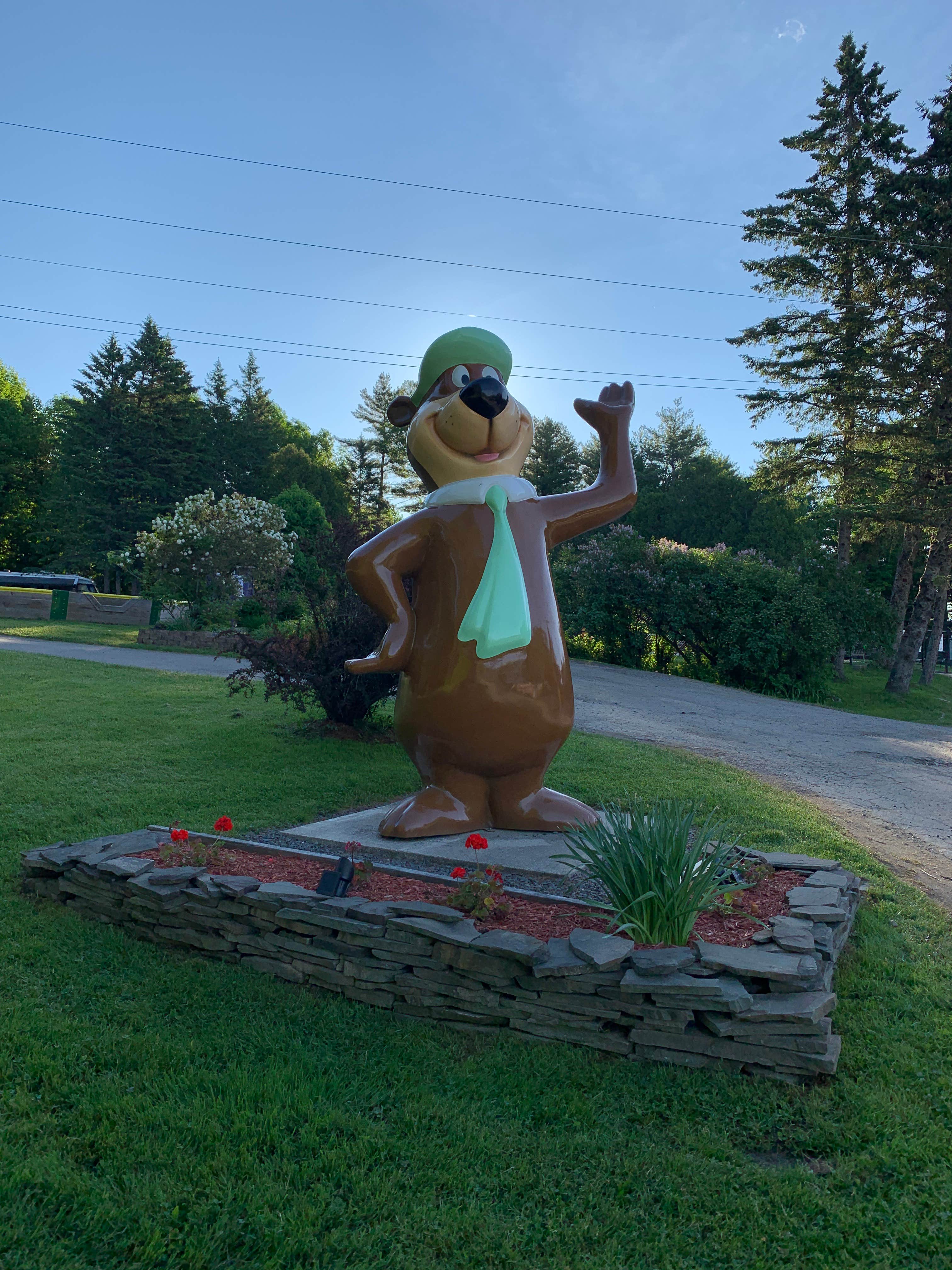 Yogi Bear's Jellystone Park at Yonder Hill Camping Skowhegan, ME