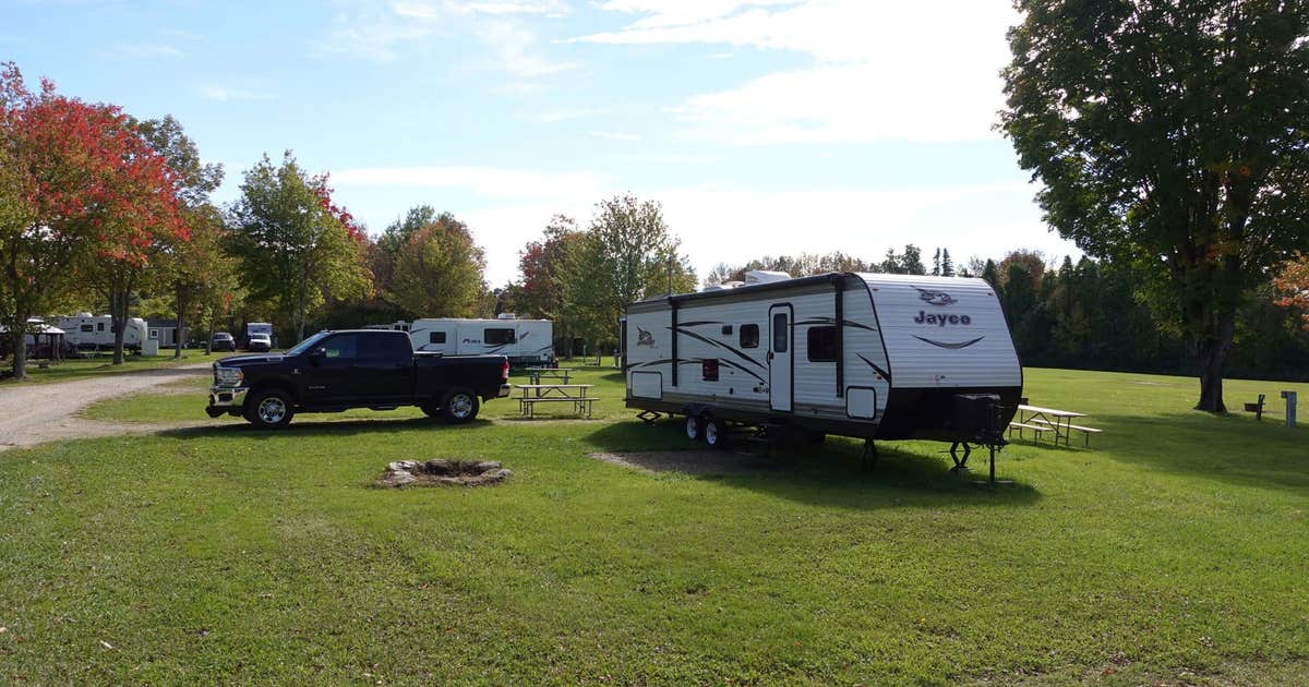 Spacious Skies Walnut Grove Camping | Springvale, Maine
