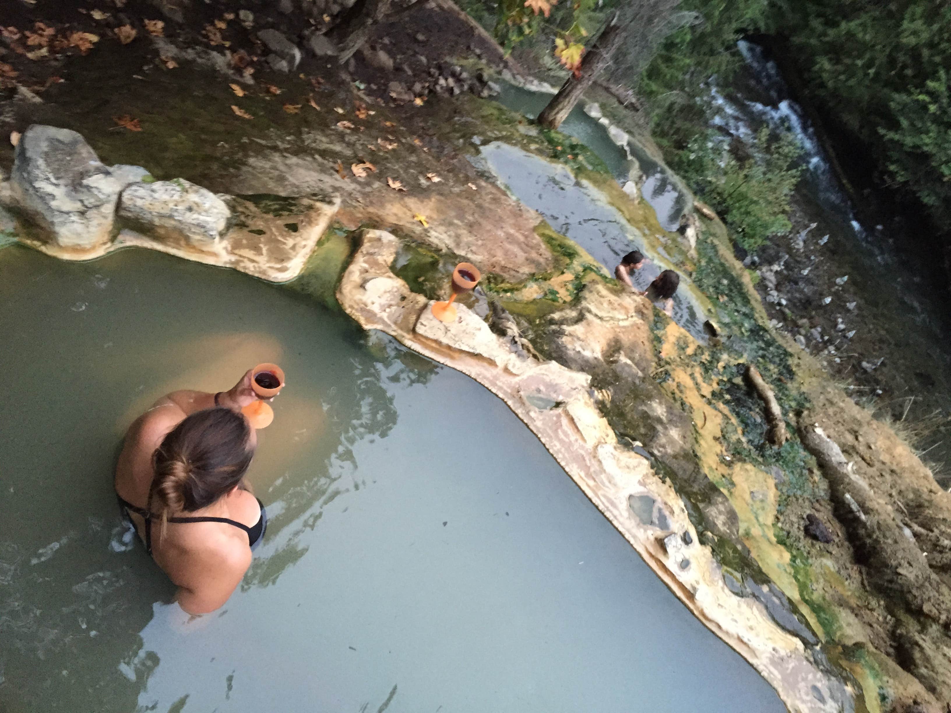 Camper submitted image from Umpqua Hot Springs Trailhead - 5