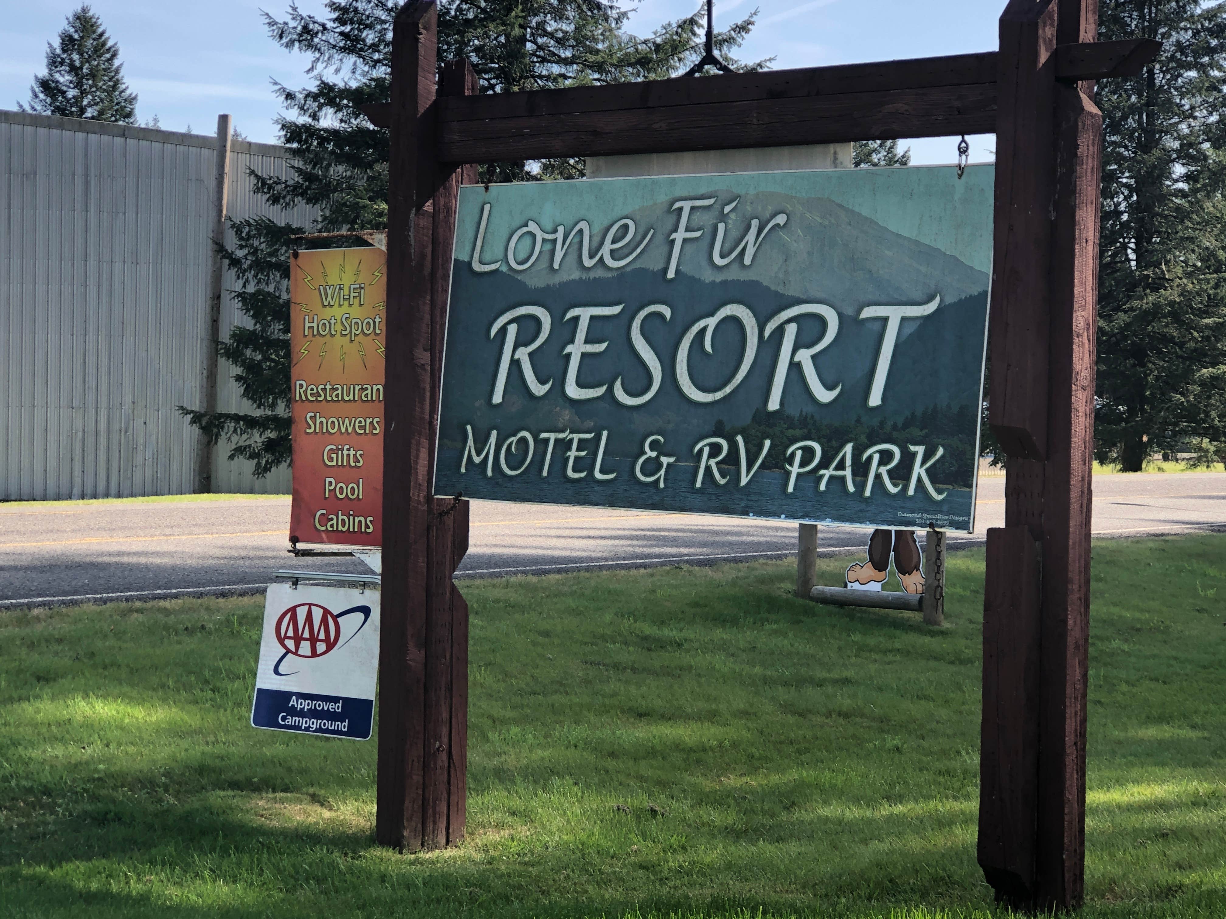 Camper submitted image from Lone Fir Resort - 5