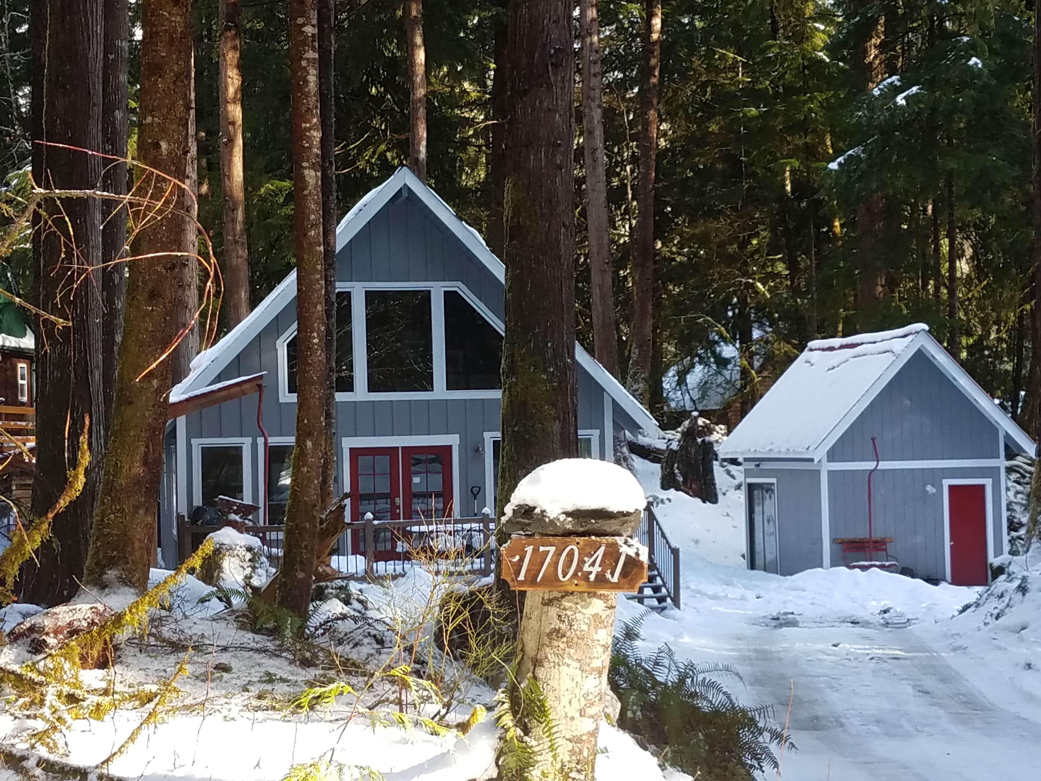 Camper submitted image from Mt. Baker Rim Cabin #99 - Mt. Baker Lodging - 4