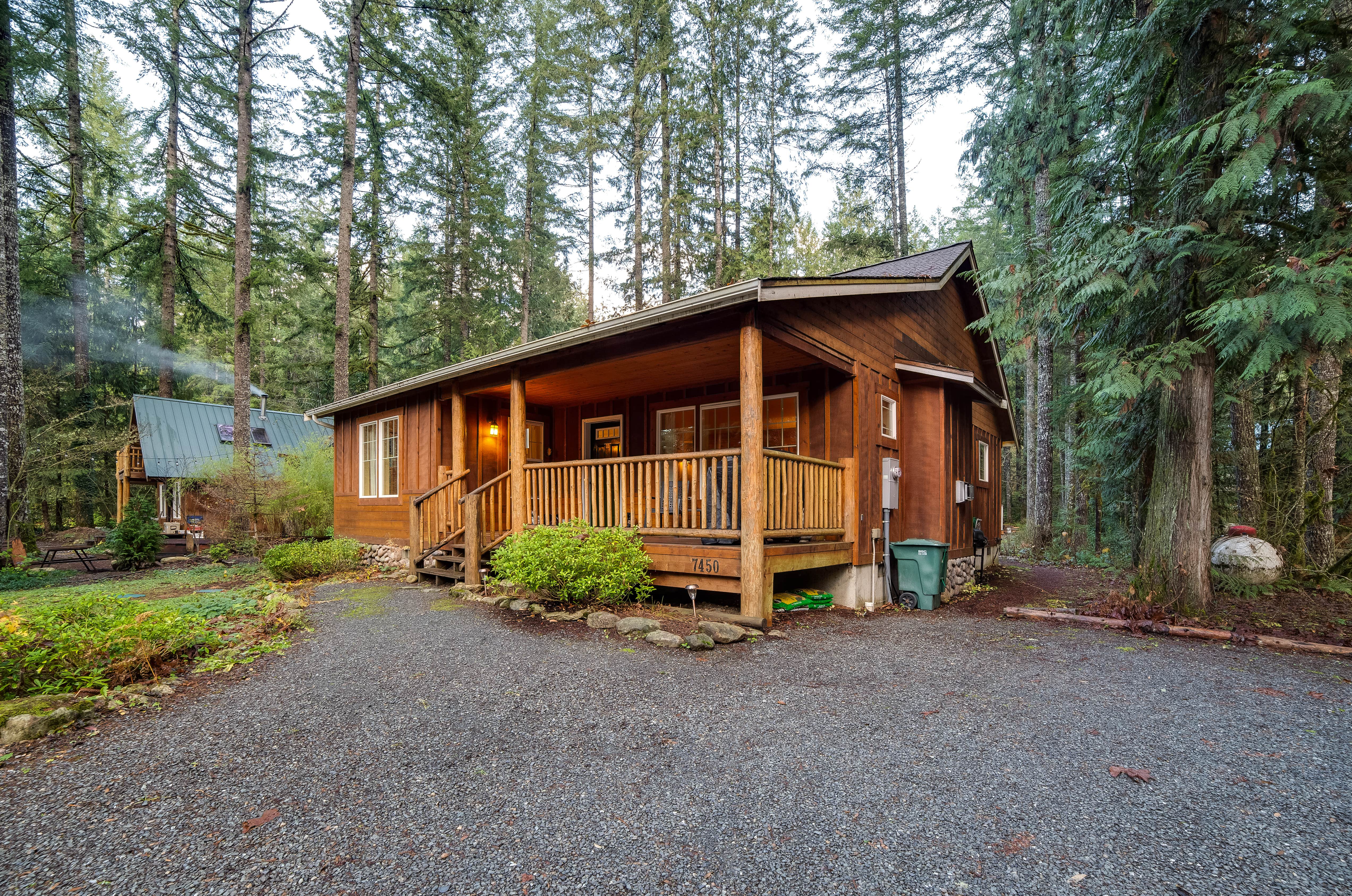 Camper submitted image from Mt. Baker Lodging - Cabin #95 - Hot Tub, BBQ, Fireplace, WiFi, Pets Ok, Sleeps-4! - 3