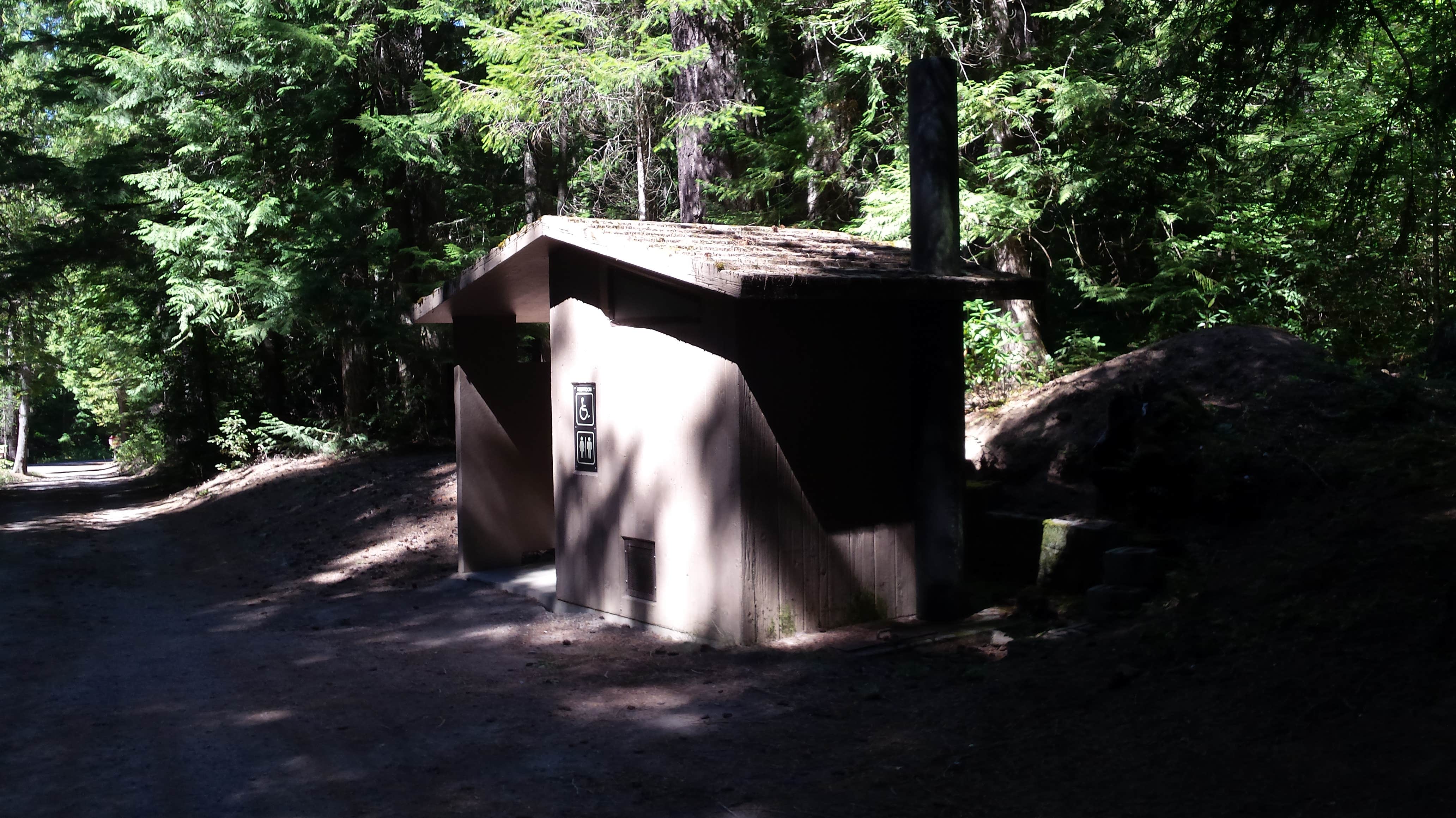 Camper submitted image from Indigo Springs — Willamette National Forest - 4