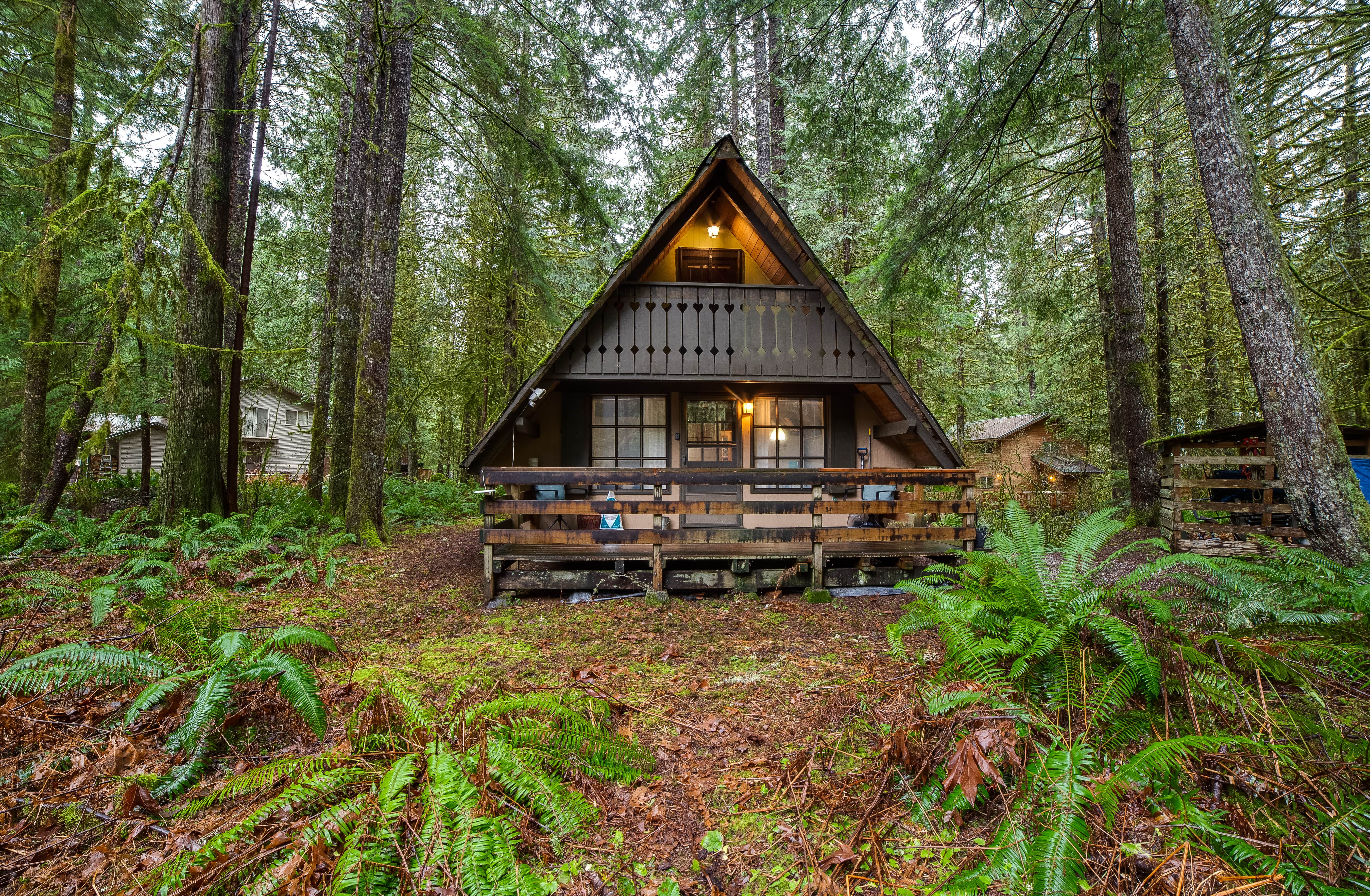 Camping near Mt. Baker Lodging - Cabin #35 - Fireplace, A/C, Wifi, Pets Ok, Sleeps-6!: Snowline Cabin #86 - Mt. Baker Lodging, Maple Falls, Washington
