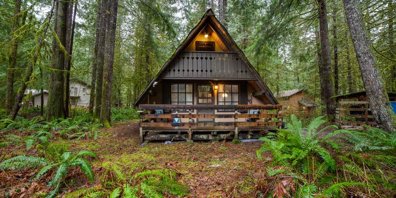 Camper submitted image from Snowline Cabin #86 - Mt. Baker Lodging