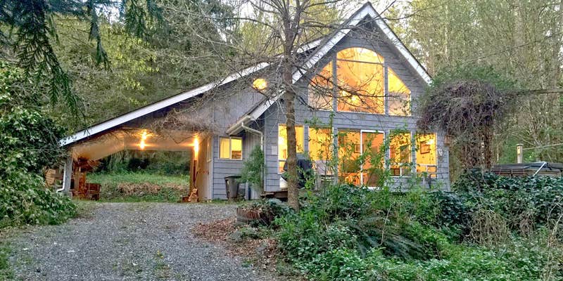 Camper submitted image from Glacier Springs Cabin #39 - Mt. Baker Lodging