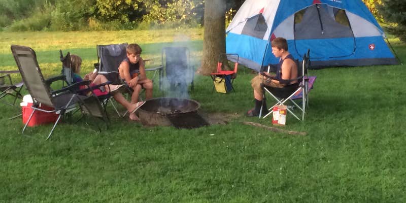 Camper submitted image from Lake View Campground