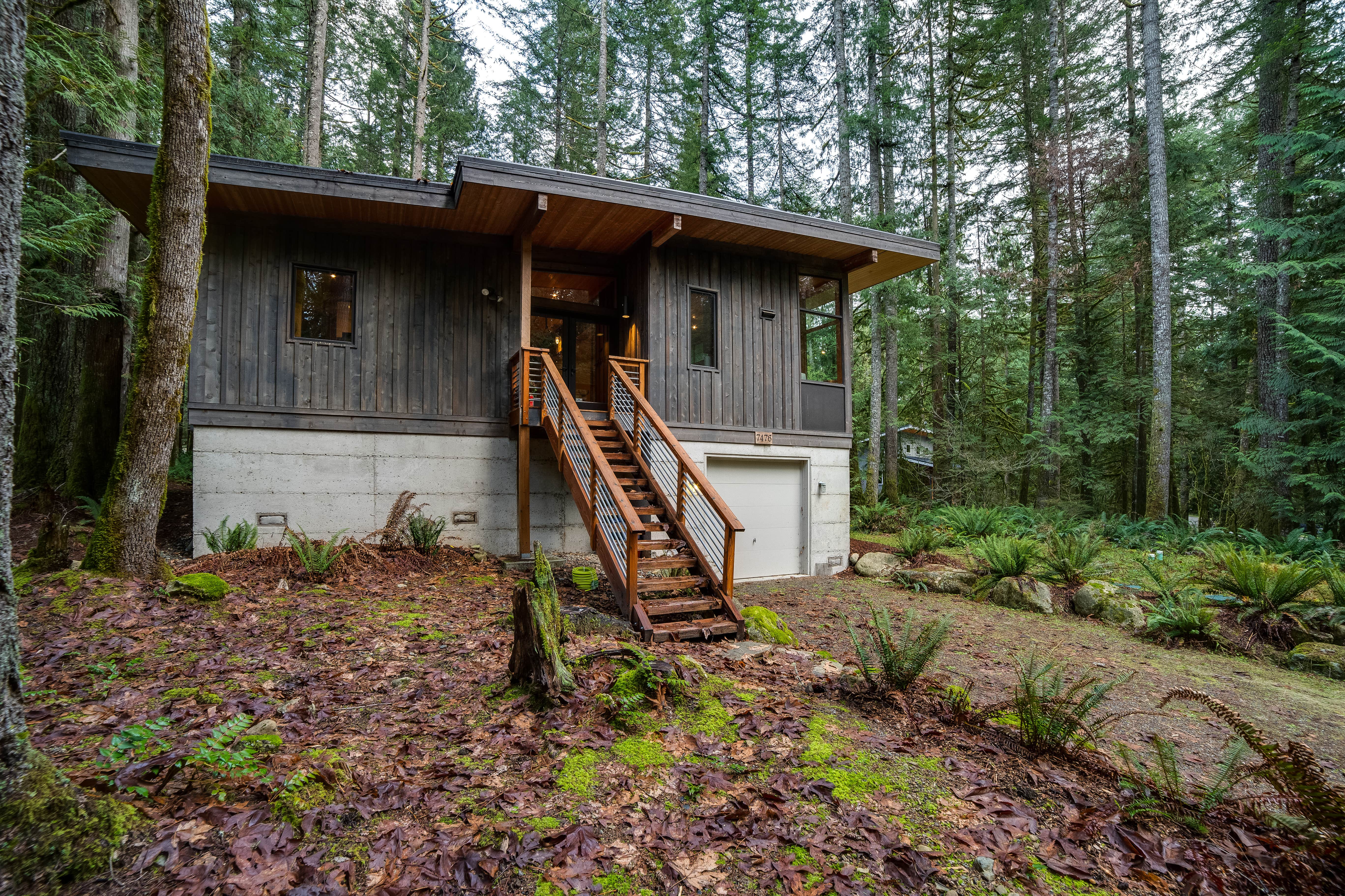 Camper submitted image from Glacier Springs Cabin #42 - Mt. Baker Lodging - 4