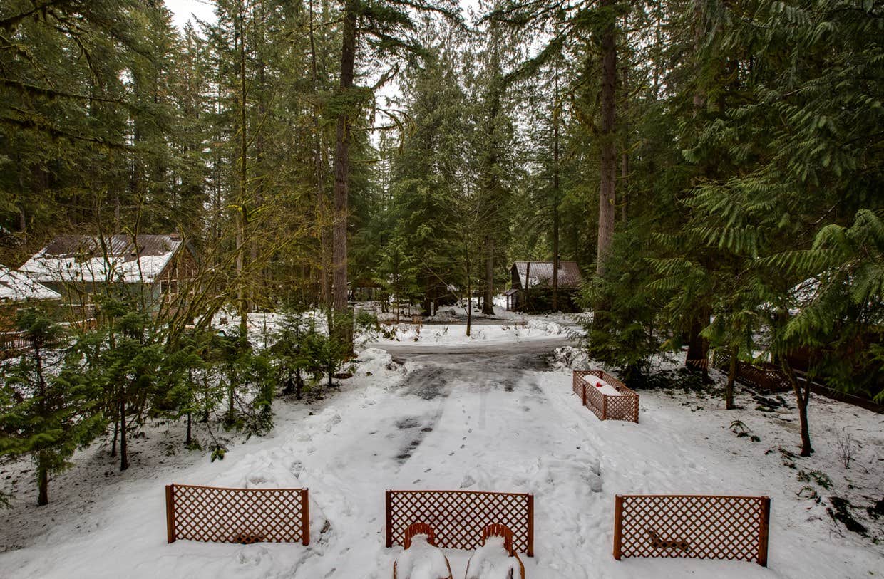 Camper submitted image from Snowline Cabin #49 - Mt. Baker Lodging - 4