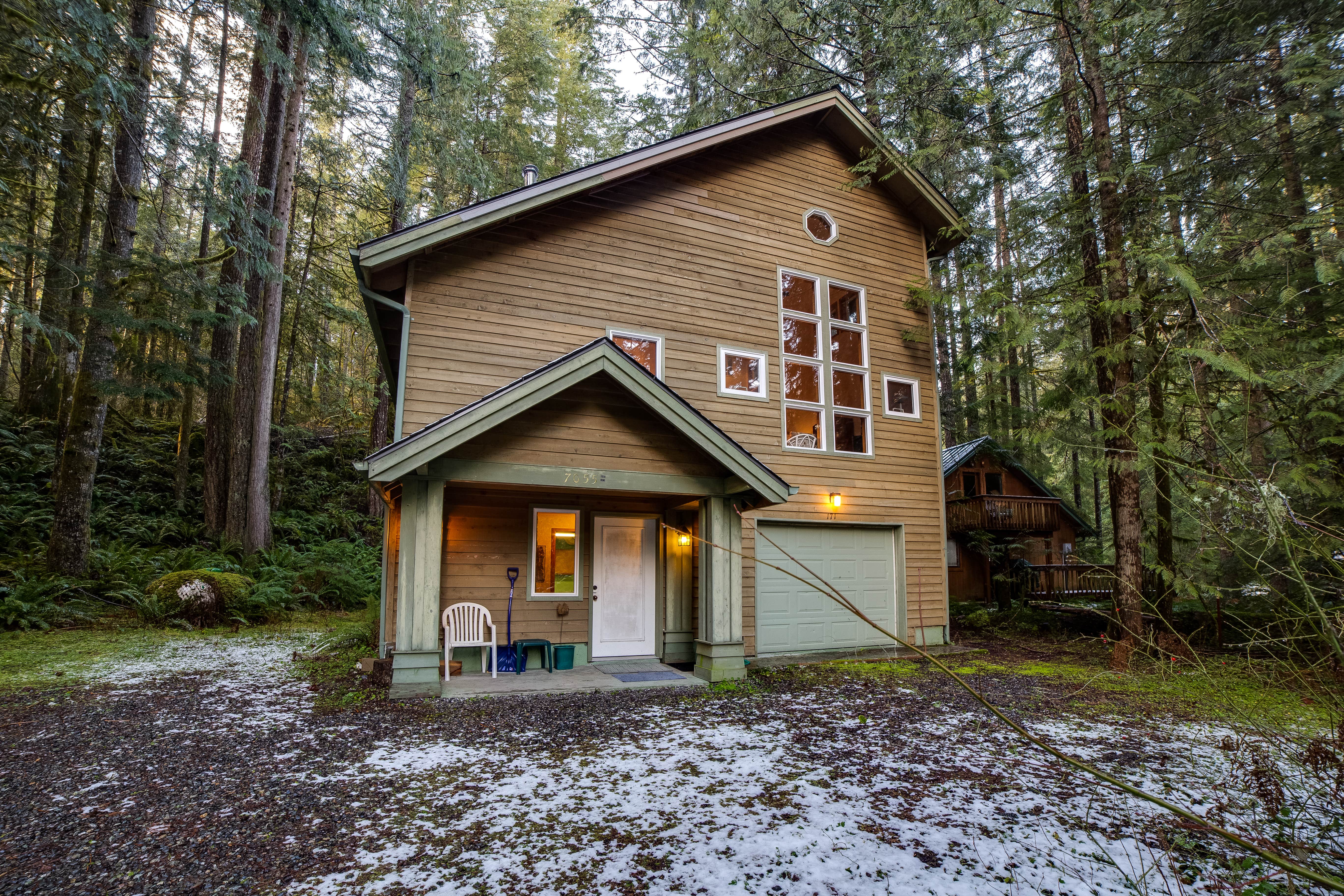 Camper submitted image from Snowline Cabin #51 - Mt. Baker Lodging - 4