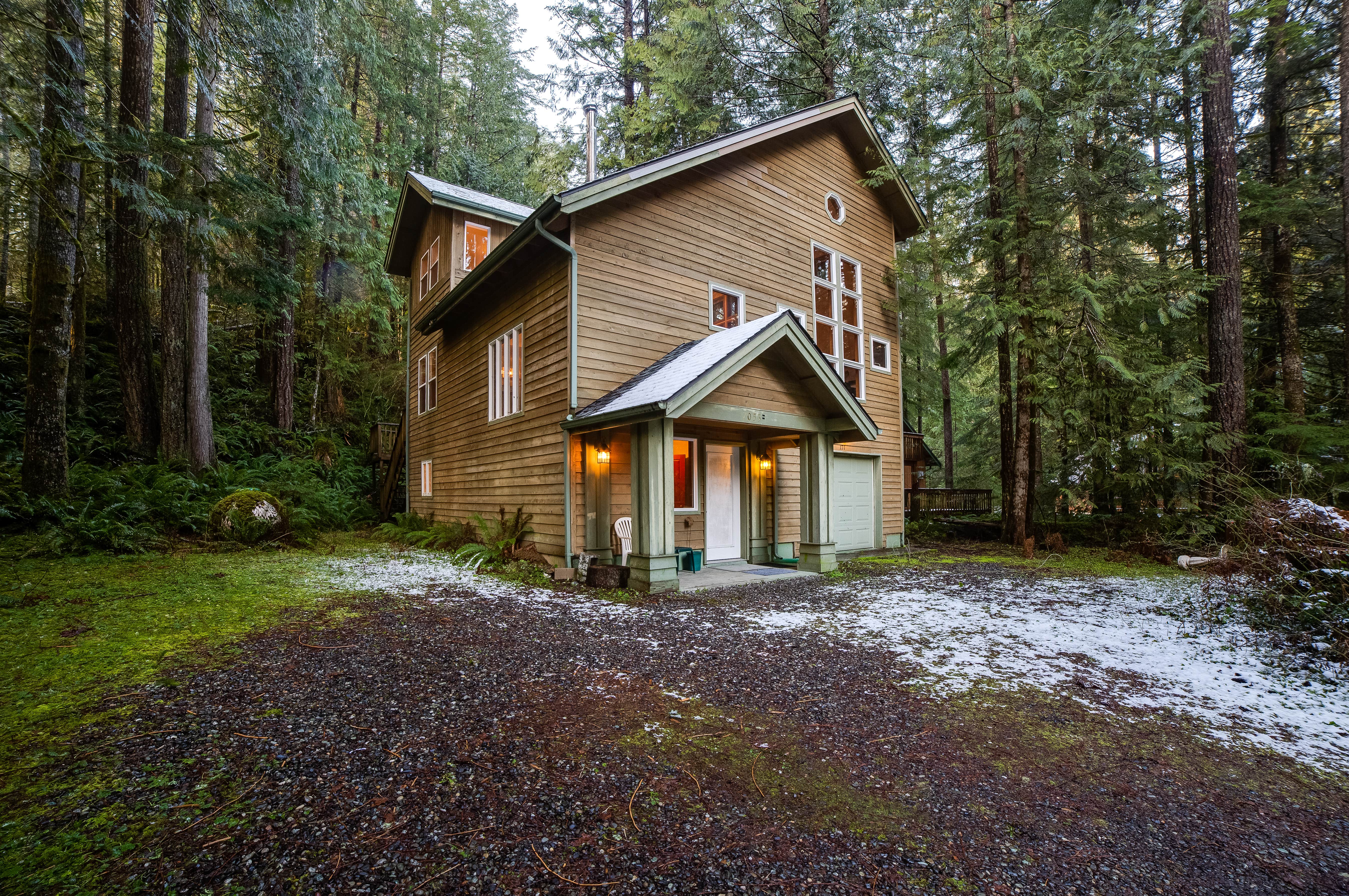 Camping near Mt. Baker Lodging - Cabin #35 - Fireplace, A/C, Wifi, Pets Ok, Sleeps-6!: Mt. Baker Lodging - Cabin #51 - Ping Pong, Fireplace, BBQ, A/C, Sleeps-8!, Maple Falls, Washington