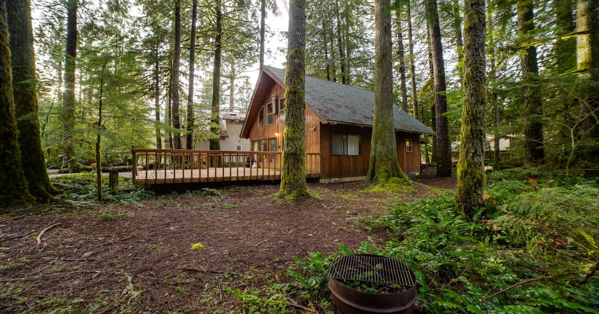 Snowline Cabin 35 Mt. Baker Lodging Maple Falls, WA