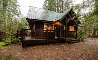 Dan G.'s photo of a cabin at Mt. Baker Lodging - Cabin #32 - Fireplace, BBQ, Pets Ok, Sleeps-7! in Washington