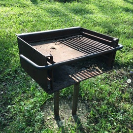 A few grills were in good shape, and a few were not usable.