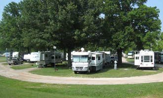 Camping near Chamois Access: Hermann City RV Park, Hermann, Missouri
