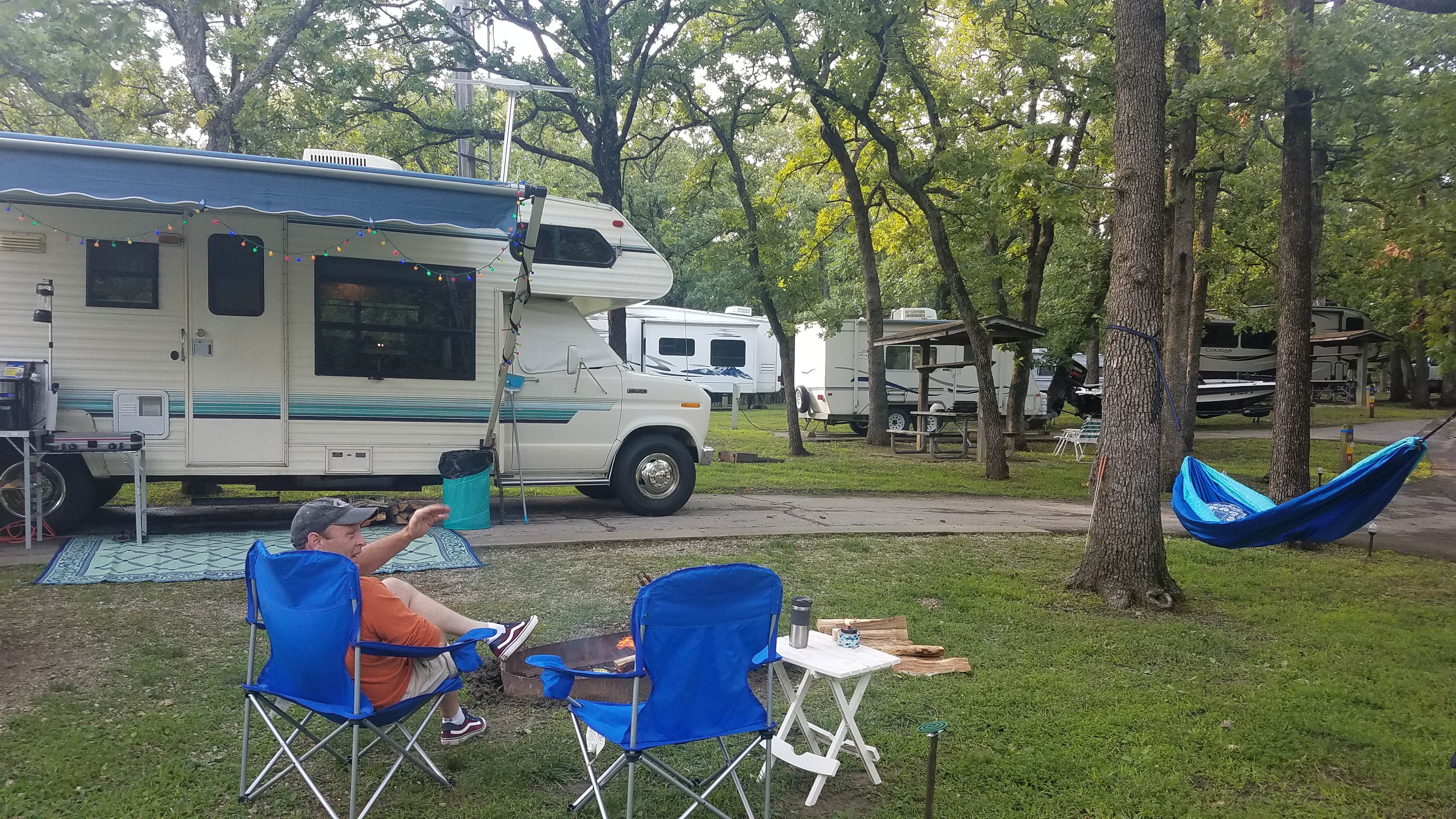 Camping near Michael S. Duffy Jr. Memorial Park: Hermitage Area Campground — Pomme de Terre State Park, Pittsburg, Missouri