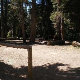 Public Campgrounds: Agnew Meadows Horse Campground