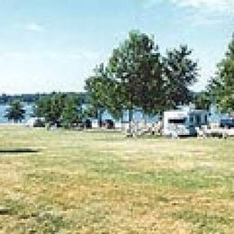 Public Campgrounds: Bridgeview Campground