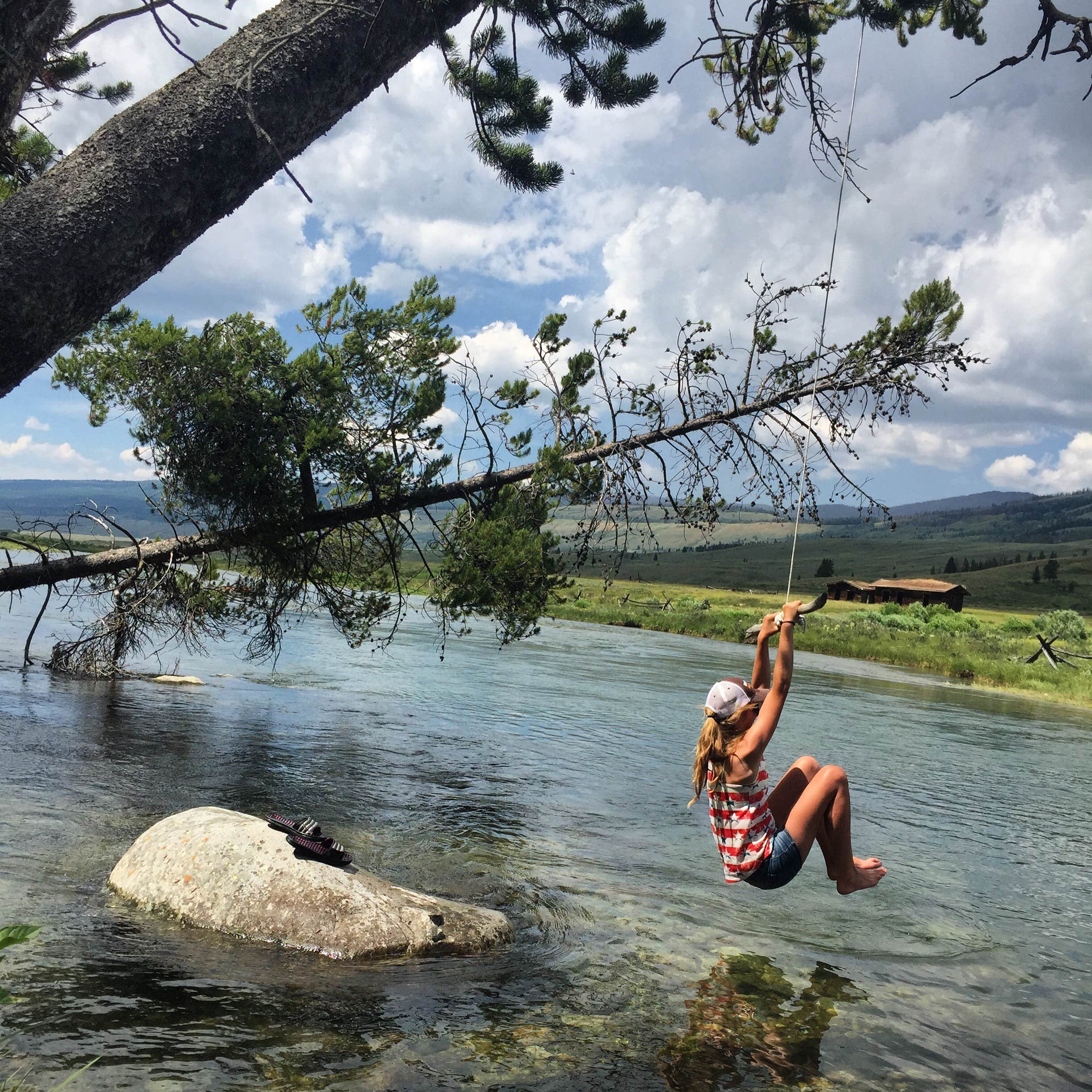 Camper submitted image from Green River Lake Lodge - Bridger Teton National Forest - 4