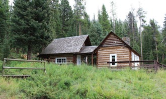 Camping near Big Creek Cabin: Maxey Cabin, Emigrant, Montana