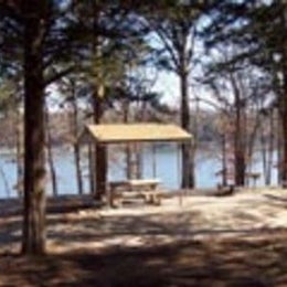 Public Campgrounds: Tucker Hollow Park