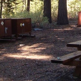 Public Campgrounds: Agnew Meadows Group Camp