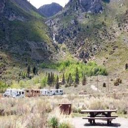Public Campgrounds: Silver Lake Campground at June Lake