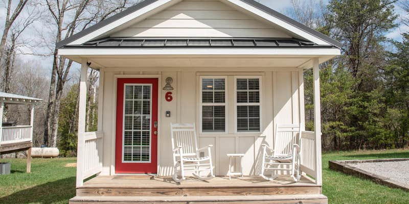 Camper submitted image from Greeter Falls Lodge Cottage #6