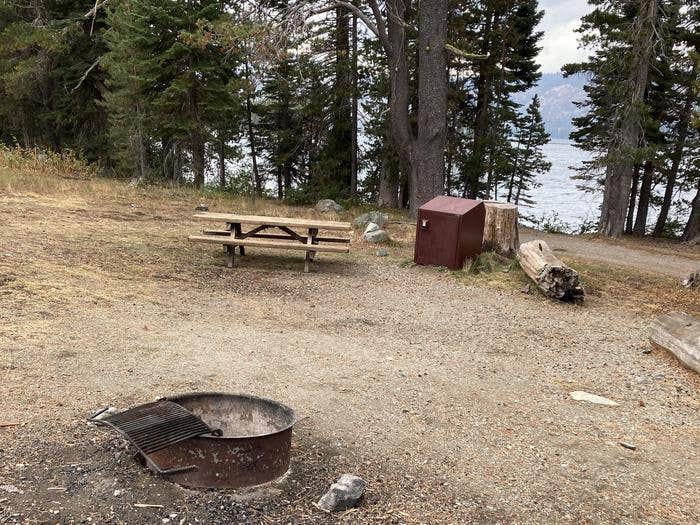 Plumas National Forest Gold Lake Campground photo 2