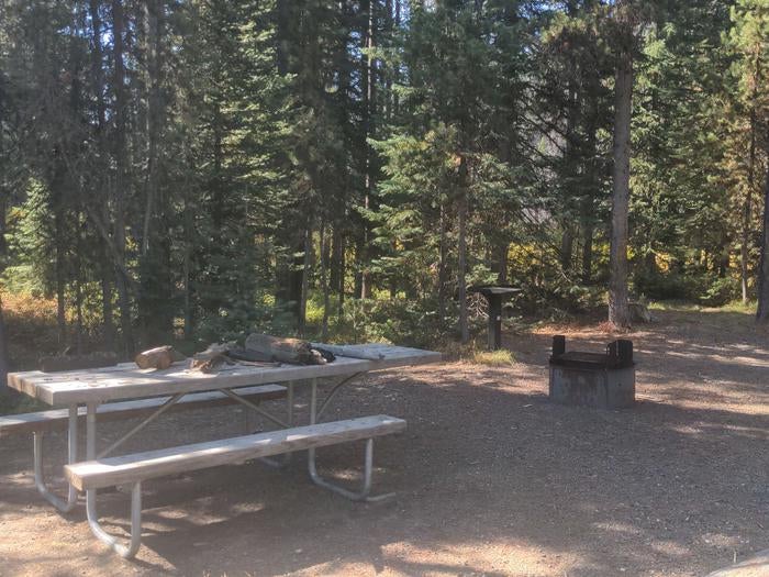 Camper submitted image from Chinook Campground - 2