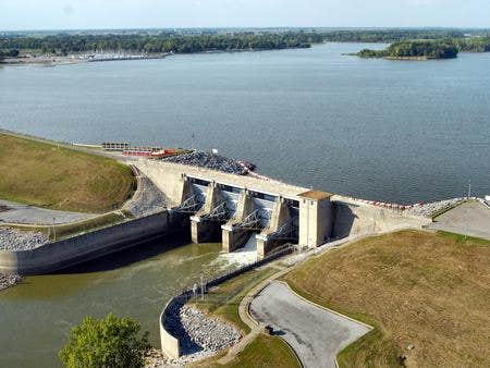 Escape To Paradise: Your Guide To Illinois Dam West Recreation Area
