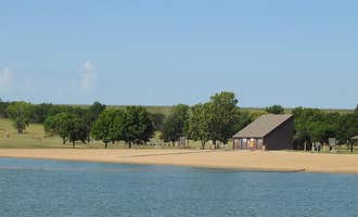 Camping near Arrow Rock - Melvern Reservoir: Outlet(melvern), Lyndon, Kansas
