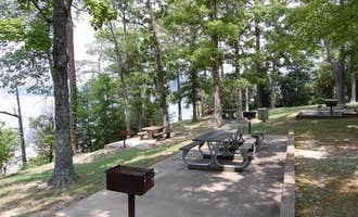 Camping near Fishing Creek - Lake Cumberland: Cumberland Point Campground, Nancy, Kentucky
