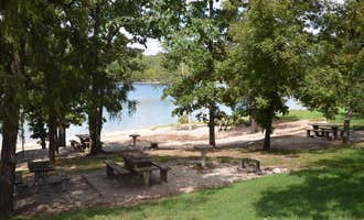 Camping near James River Campground & Outdoor Center: Aunts Creek, Kimberling City, Missouri