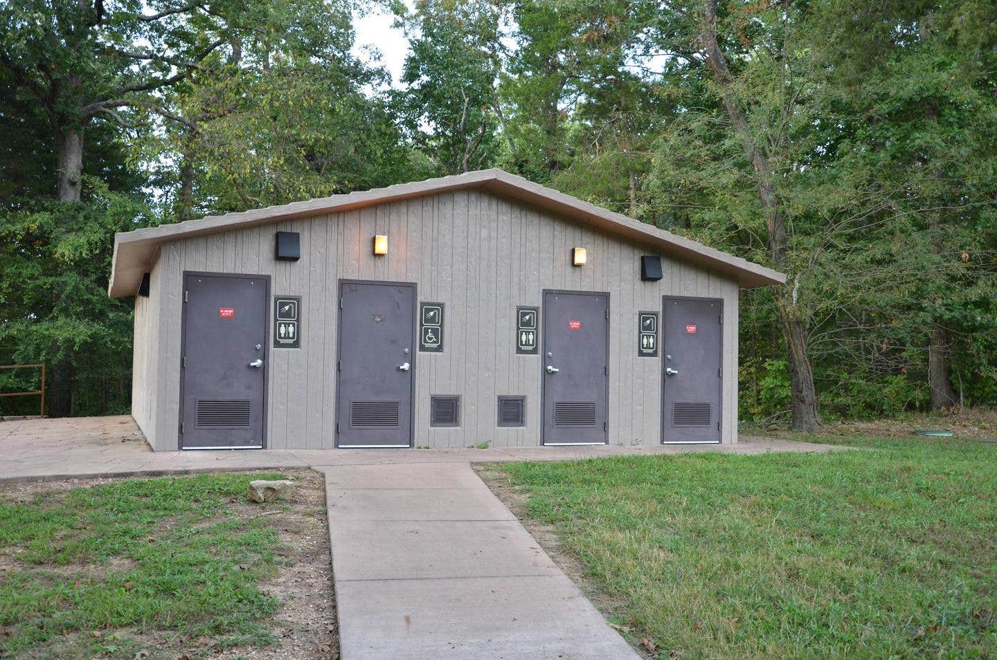 Camper submitted image from COE Table Rock Lake Viola Park - 4