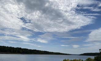 Camping near Dam Site(greers Ferry): Hill Creek - Greers Ferry Lake, Higden, Arkansas