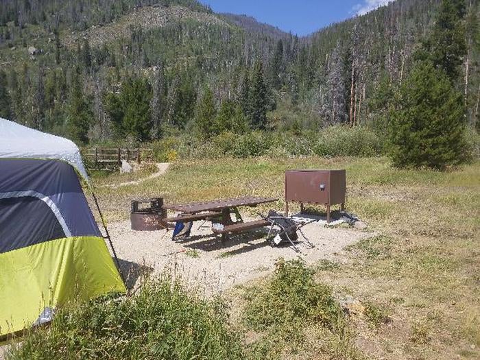 Camper submitted image from Arapaho Bay Campground - 2